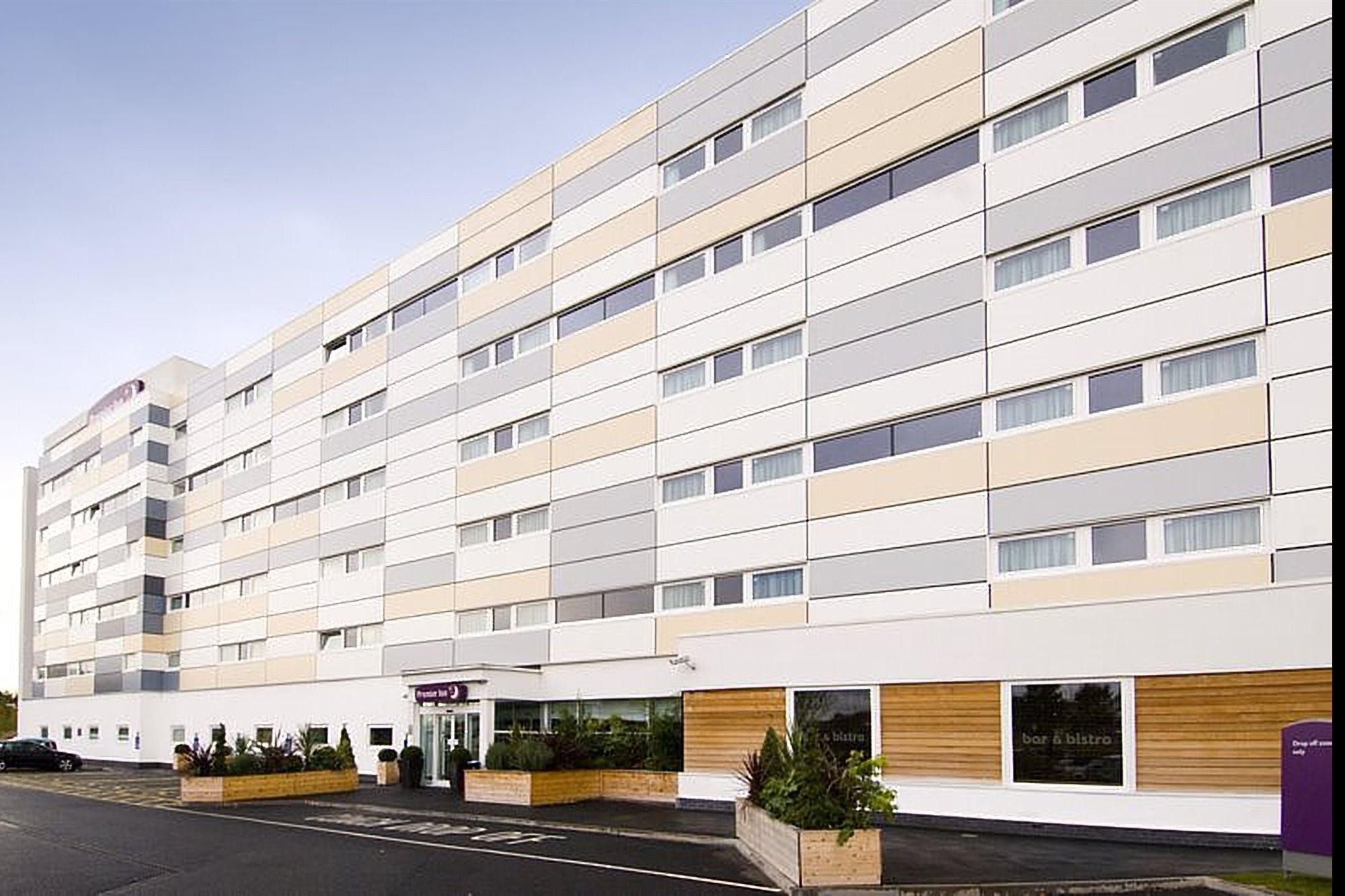 Premier Inn Manchester Airport Runger Lane South Buitenkant foto